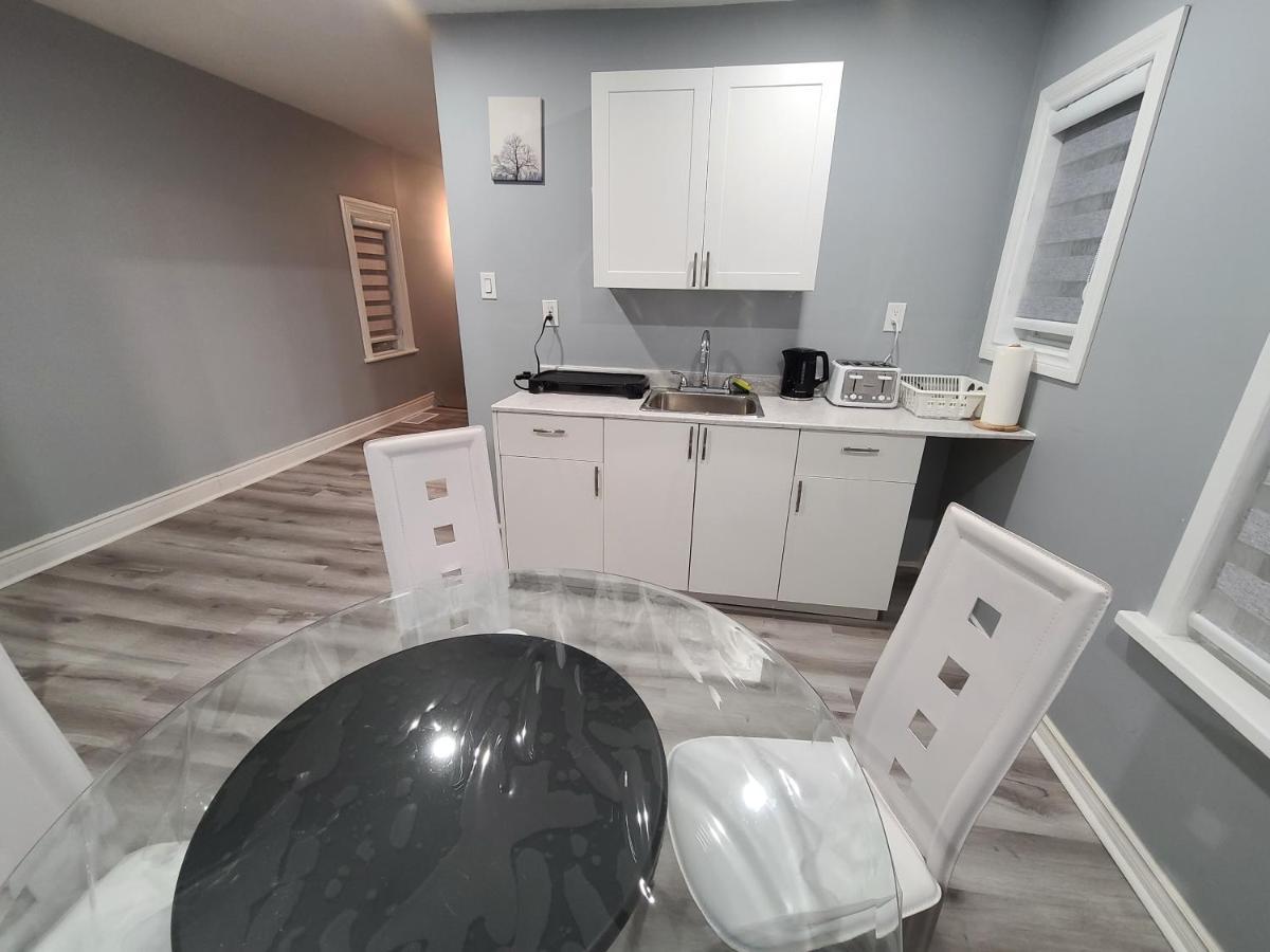 Downtown Ottawa Spacious Room Accommodation Экстерьер фото