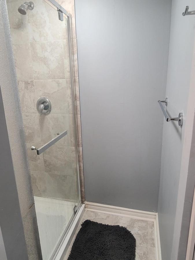 Downtown Ottawa Spacious Room Accommodation Экстерьер фото